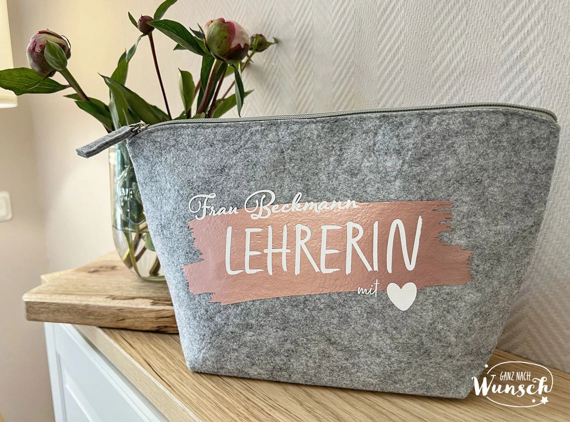 Zum Abschied - Lehrerin mit Herz - Bedruckte Filztasche