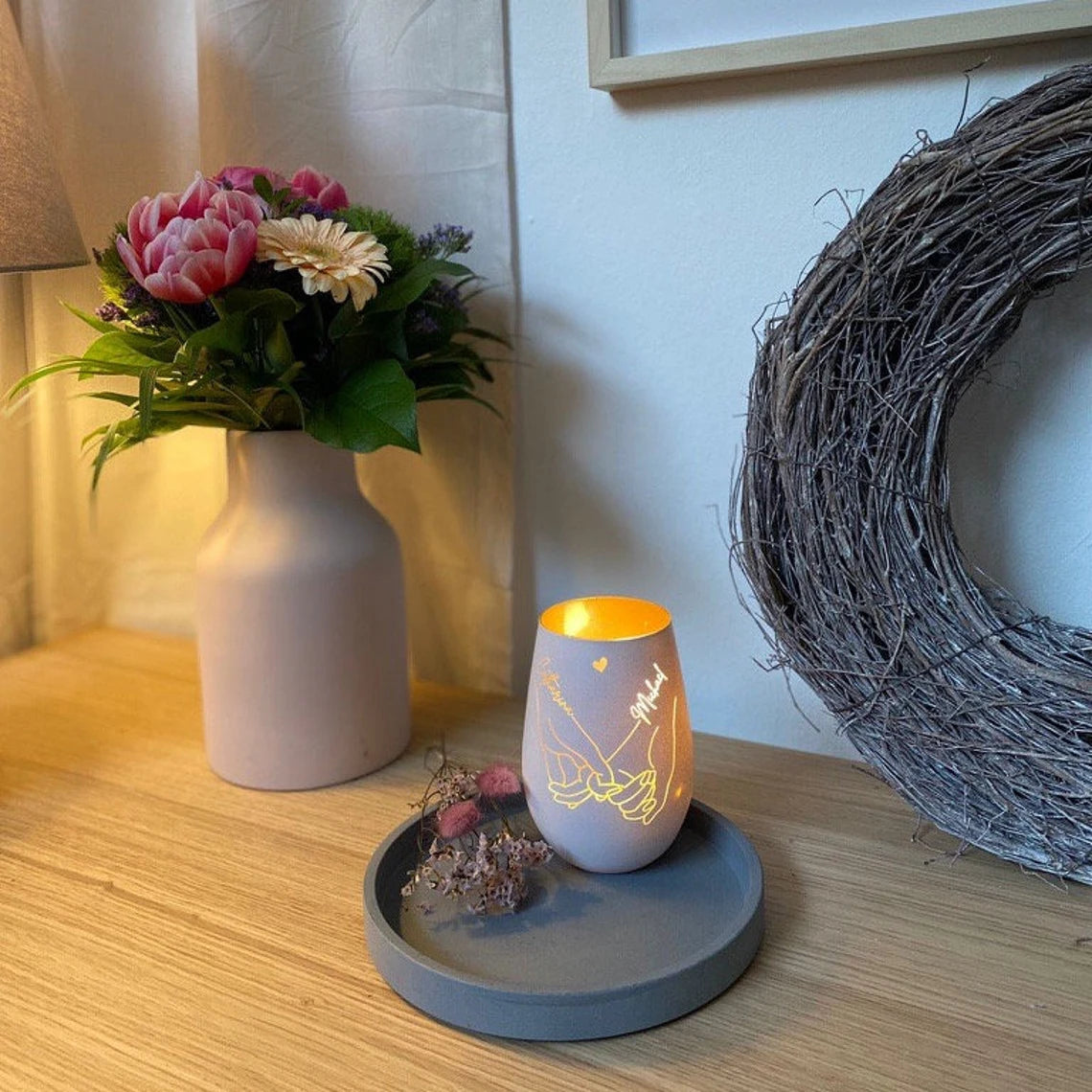 Geschenk zur Hochzeit | Windlicht | Hochzeitsgeschenk | Liebe| Alles Liebe | Windlicht mit Gravur | Partnerlicht | haltende Hände