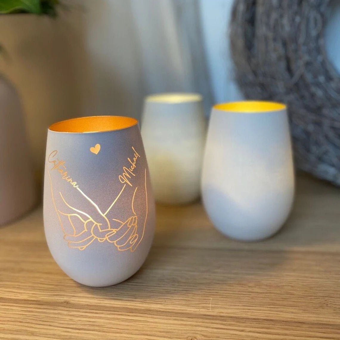 Geschenk zur Hochzeit | Windlicht | Hochzeitsgeschenk | Liebe| Alles Liebe | Windlicht mit Gravur | Partnerlicht | haltende Hände