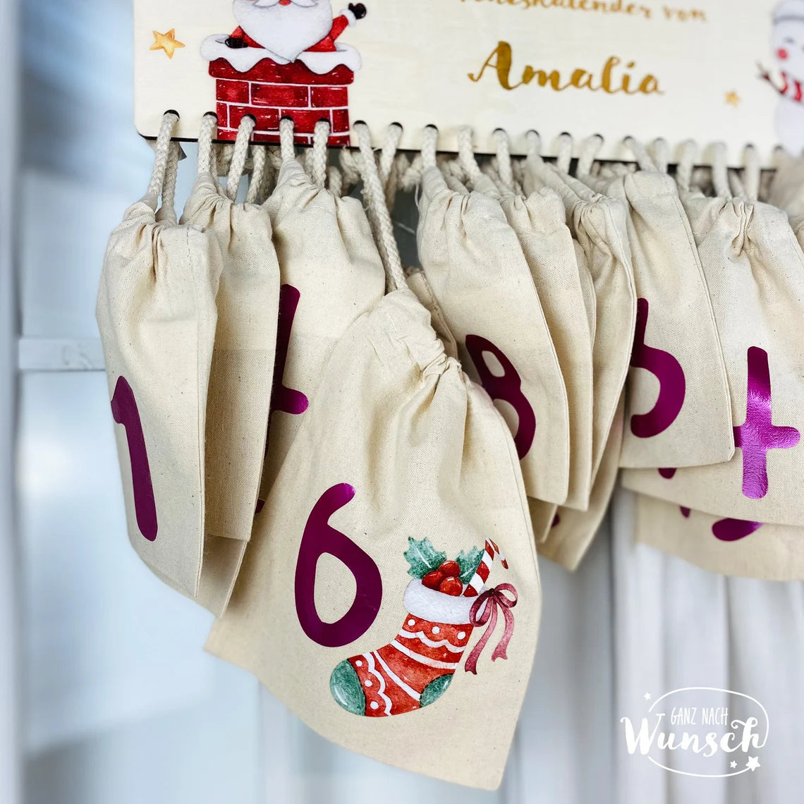Personalisierter Adventskalender aus Holz mit Säckchen | 24 Türchen | Adventssäckchen | Holzadventskalender