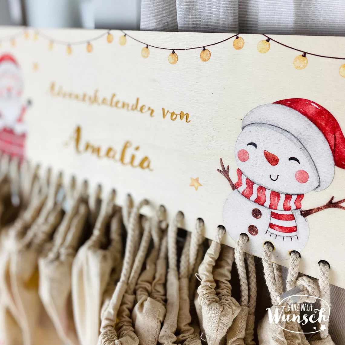 Personalisierter Adventskalender aus Holz mit Säckchen | 24 Türchen | Adventssäckchen | Holzadventskalender