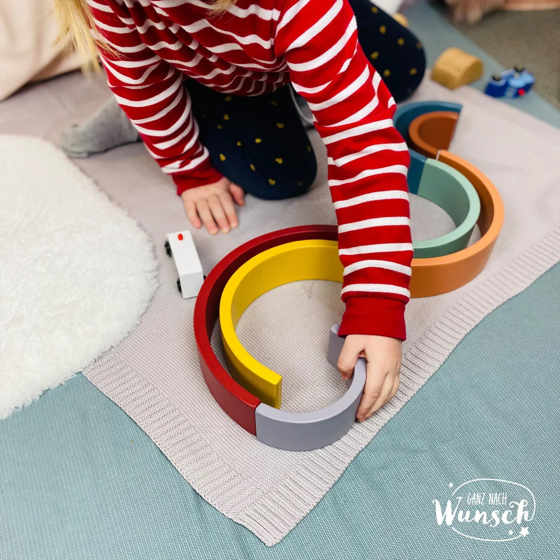Holz Regenbogen | Holzspielzeug | Gravur | Personalisiertes Geschenk für Kinder | Stapelturm | Geschenk Geburt | Einschulung | Schulanfang