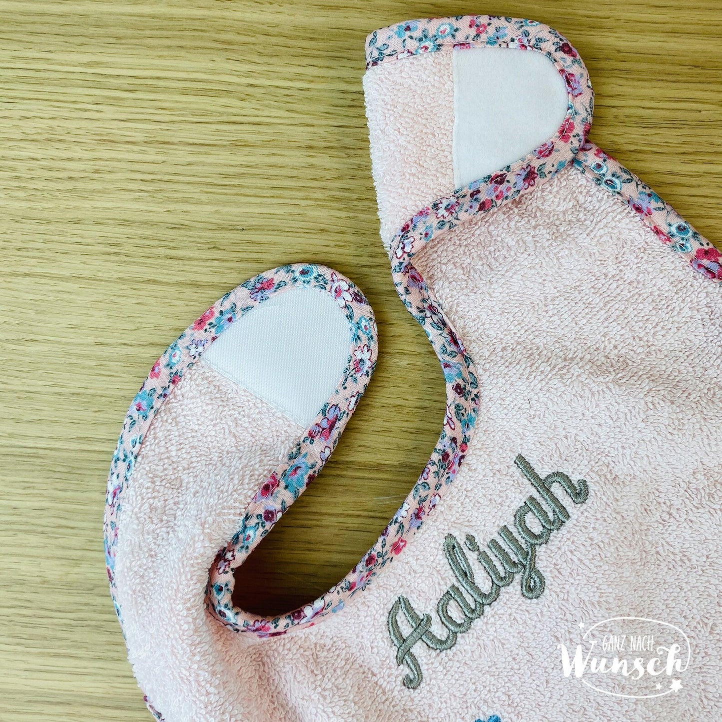 Personalisiertes Lätzchen | mit Klettverschluss | Sterntaler | Baby Lätzchen mit Namen | Maus Marbel | Esel Emmi | Klettlätzchen | Baumwolle