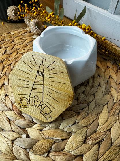 Aschenbecher mit Bambusdeckel | Keramik | Mit Gravur | 12,5 cm | Geschenk | Raucheraccessoire | Modern | Outdoor & Indoor