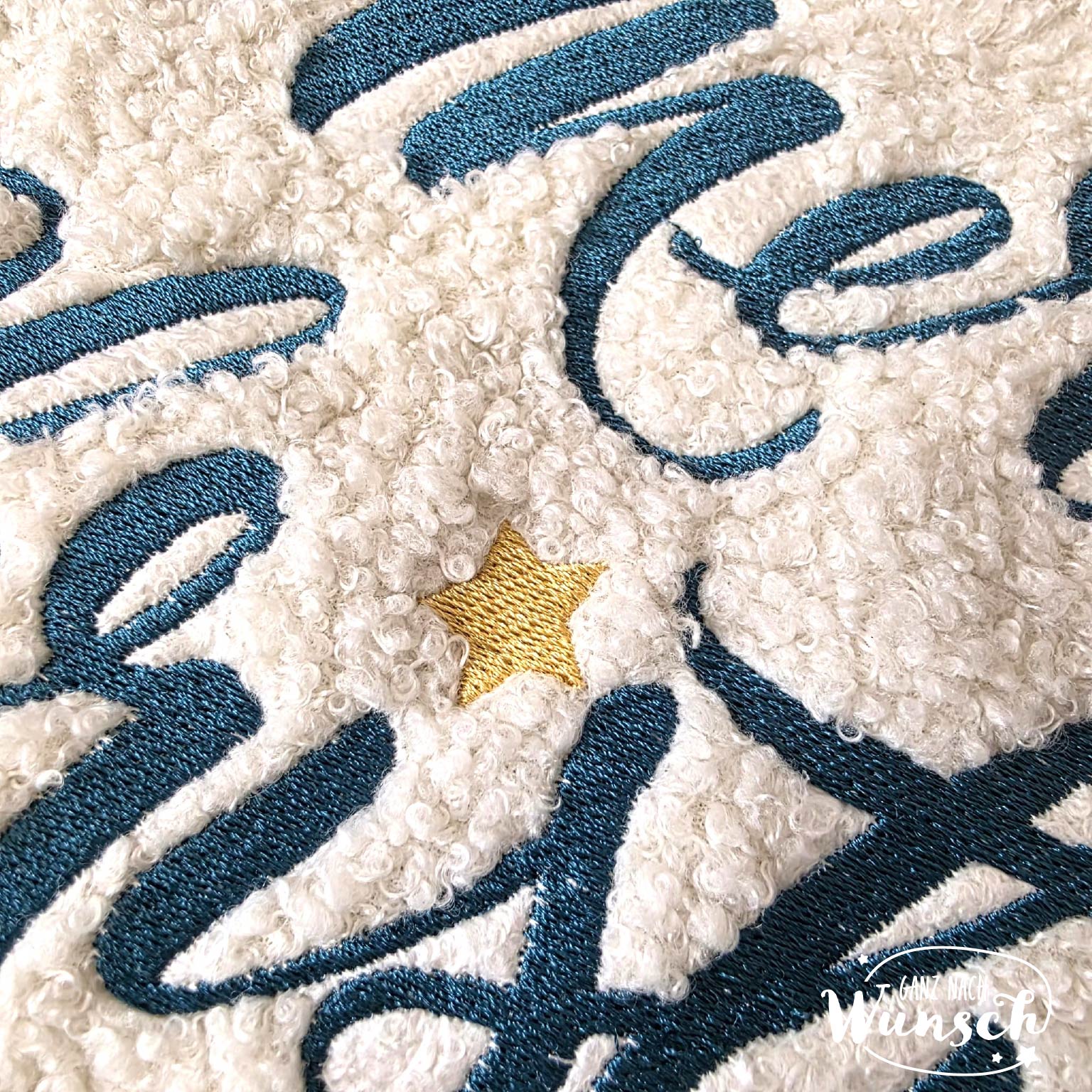 Kissenbezug 50x50 | Stick | Geschenk | Weihnachten | Deko Kissen | liebevoll gestaltet | Kuschelkissen | Merry Christmas | Rentier