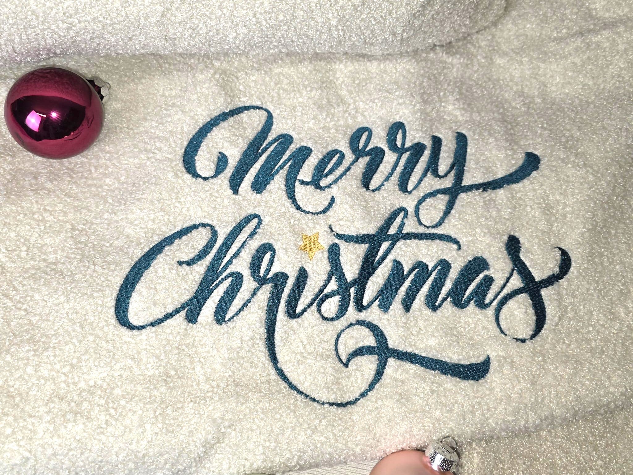 Kissenbezug 50x50 | Stick | Geschenk | Weihnachten | Deko Kissen | liebevoll gestaltet | Kuschelkissen | Merry Christmas | Rentier