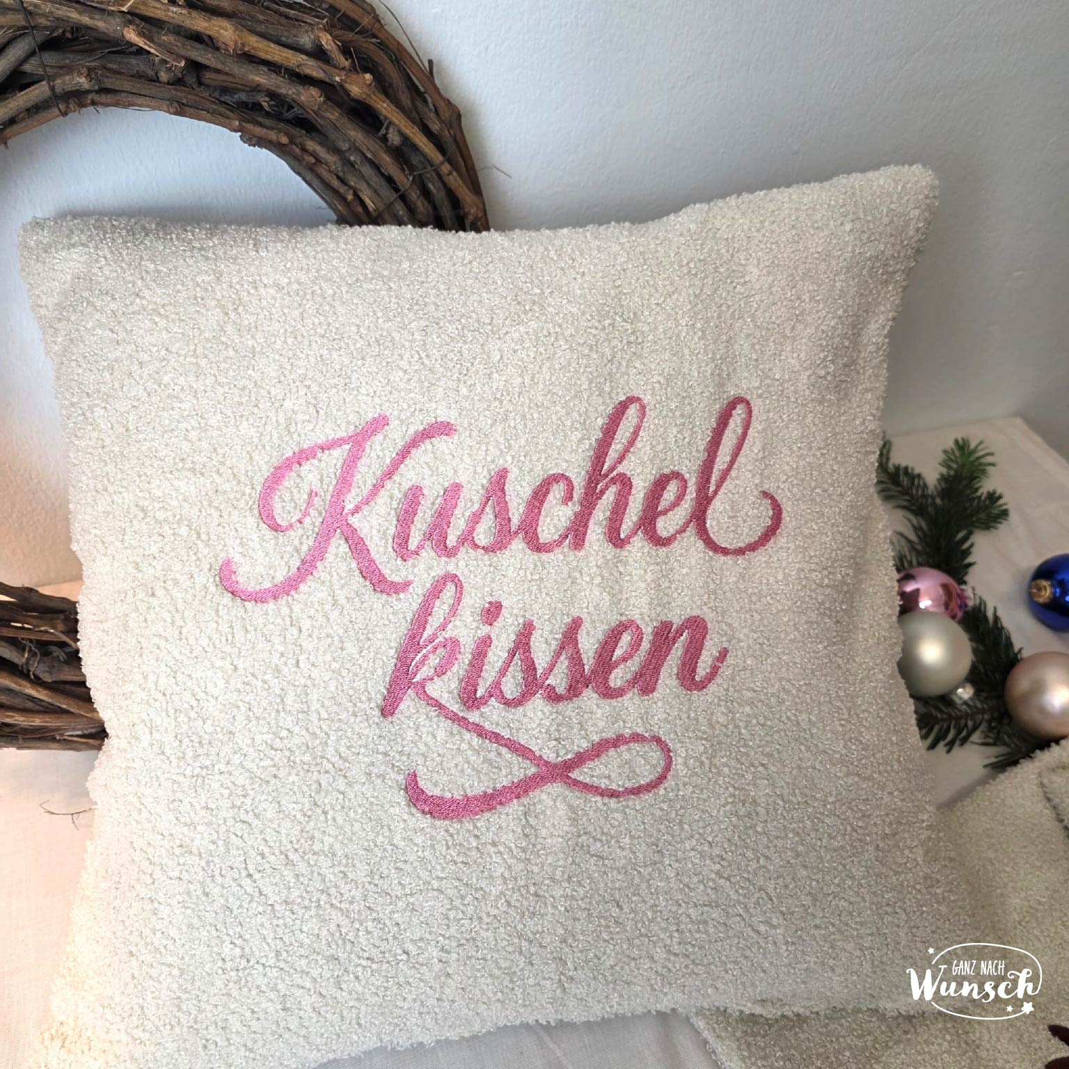 Kissenbezug 50x50 | Stick | Geschenk | Weihnachten | Deko Kissen | liebevoll gestaltet | Kuschelkissen | Merry Christmas | Rentier