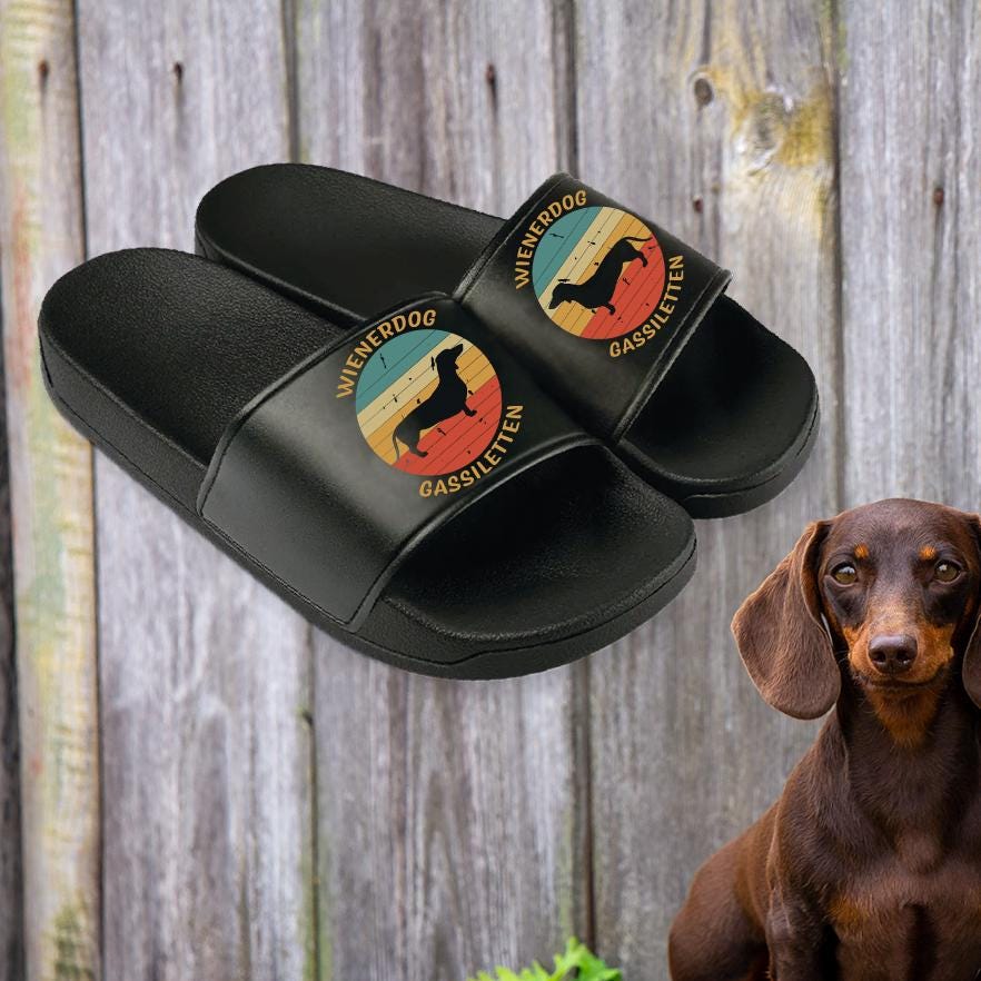 Dackel-Badelatschen „Wienerdog“ – personalisierbare Gassiletten