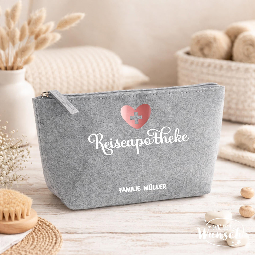 Filztasche „Reiseapotheke“ – personalisiert mit Namen