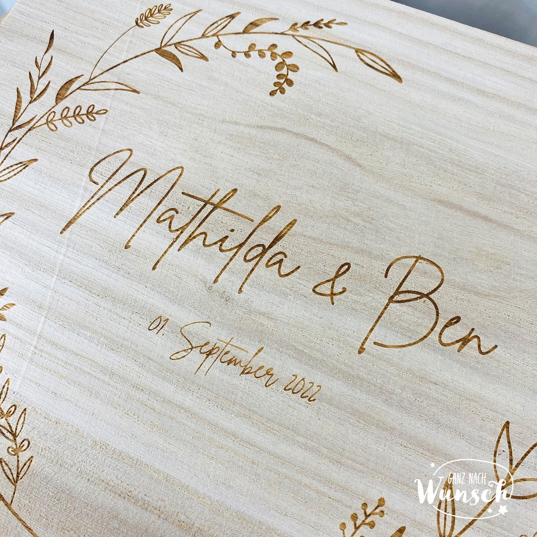 Holzkiste zur Hochzeit mit Gravur – Ansicht 4