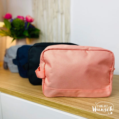 Kulturtasche für Kinder mit Fußball Motiv |Urlaubstasche | Kulturbeutel | Tasche | personalisiert | Kinderkulturtasche