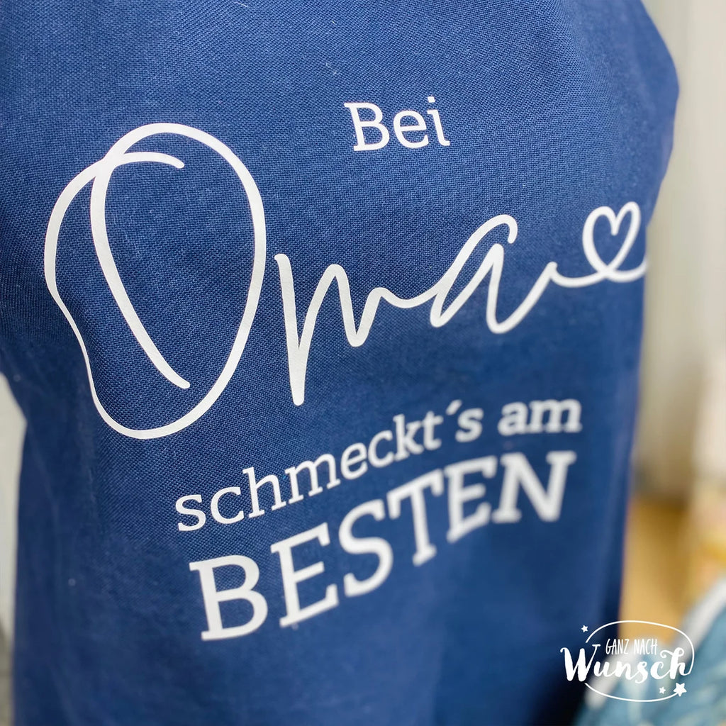 Personalisierte Schürze | Kochschürze | Geschenk zum Geburtstag | Muttertag | Vatertag | Geschenk für Oma, Mama, Opa, Papa | Bei Oma...
