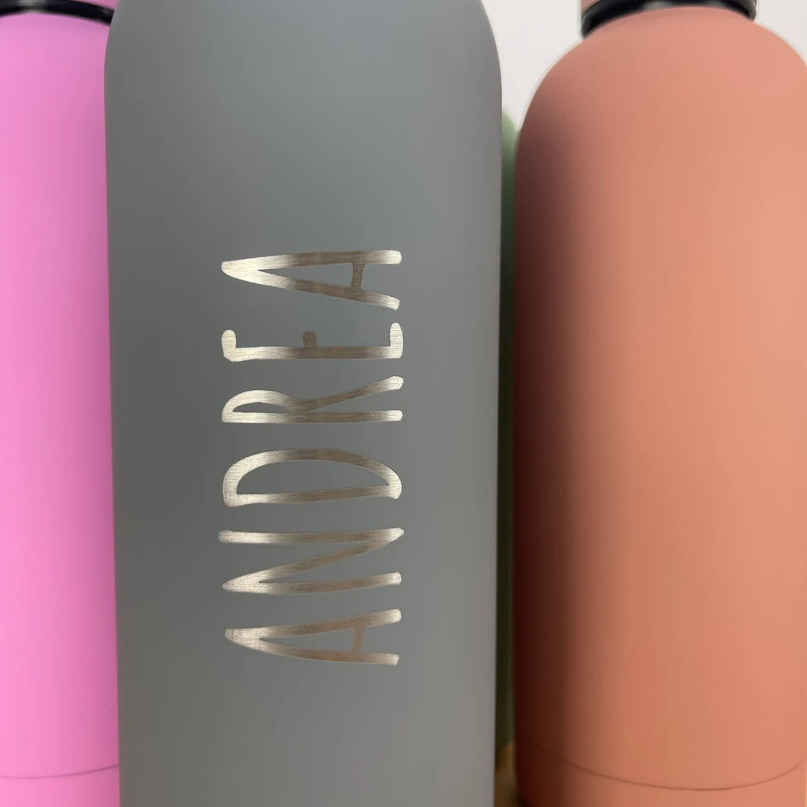 Trinkflasche, gravierte Flasche, Wasserflasche, personalisierte Flasche, personalisierte Trinkflasche, Geburtstag, Weihnachten, Gastgeschen