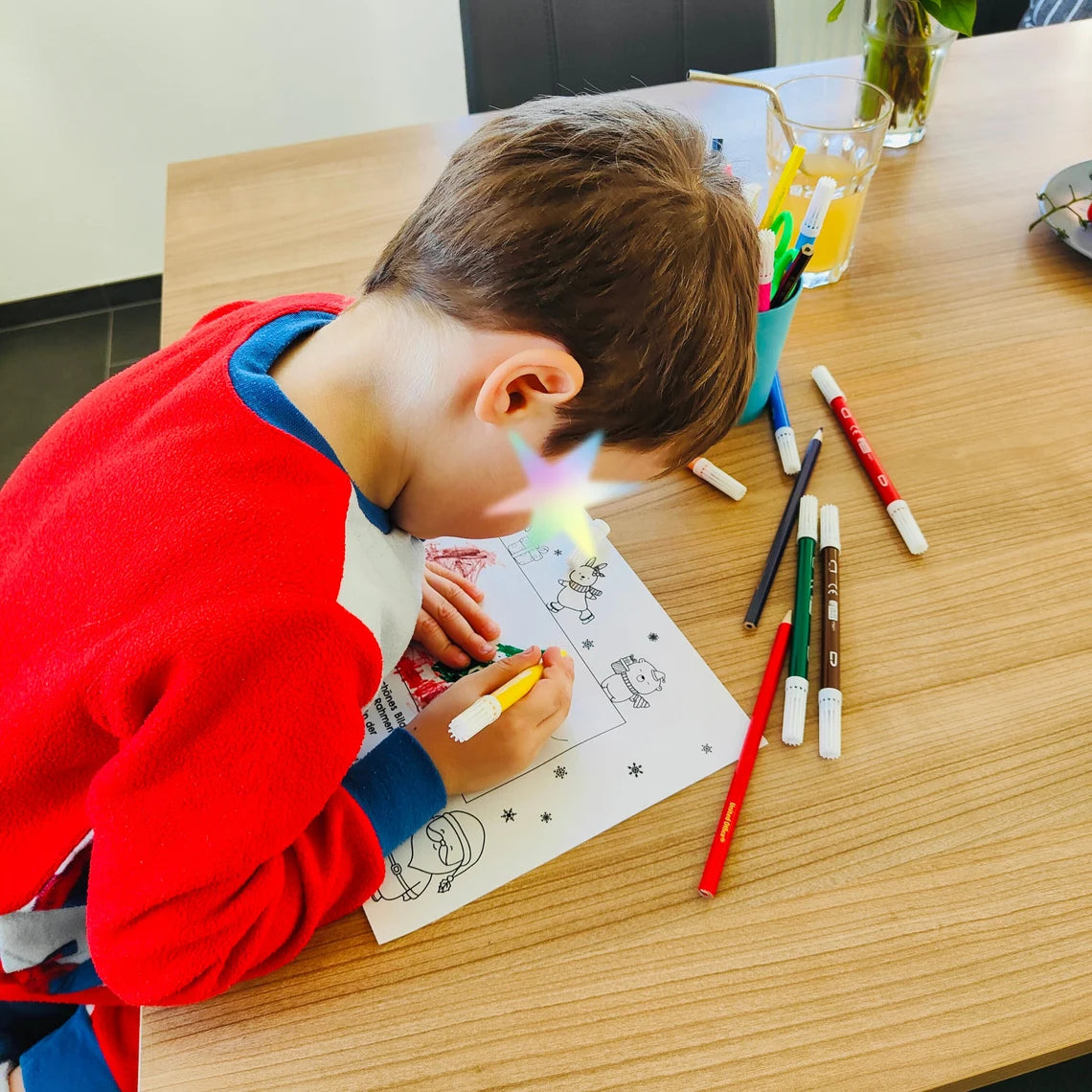 Kinderbild auf Tasse als besonderes Weihnachtsgeschenk - Wir drucken dein Bild!