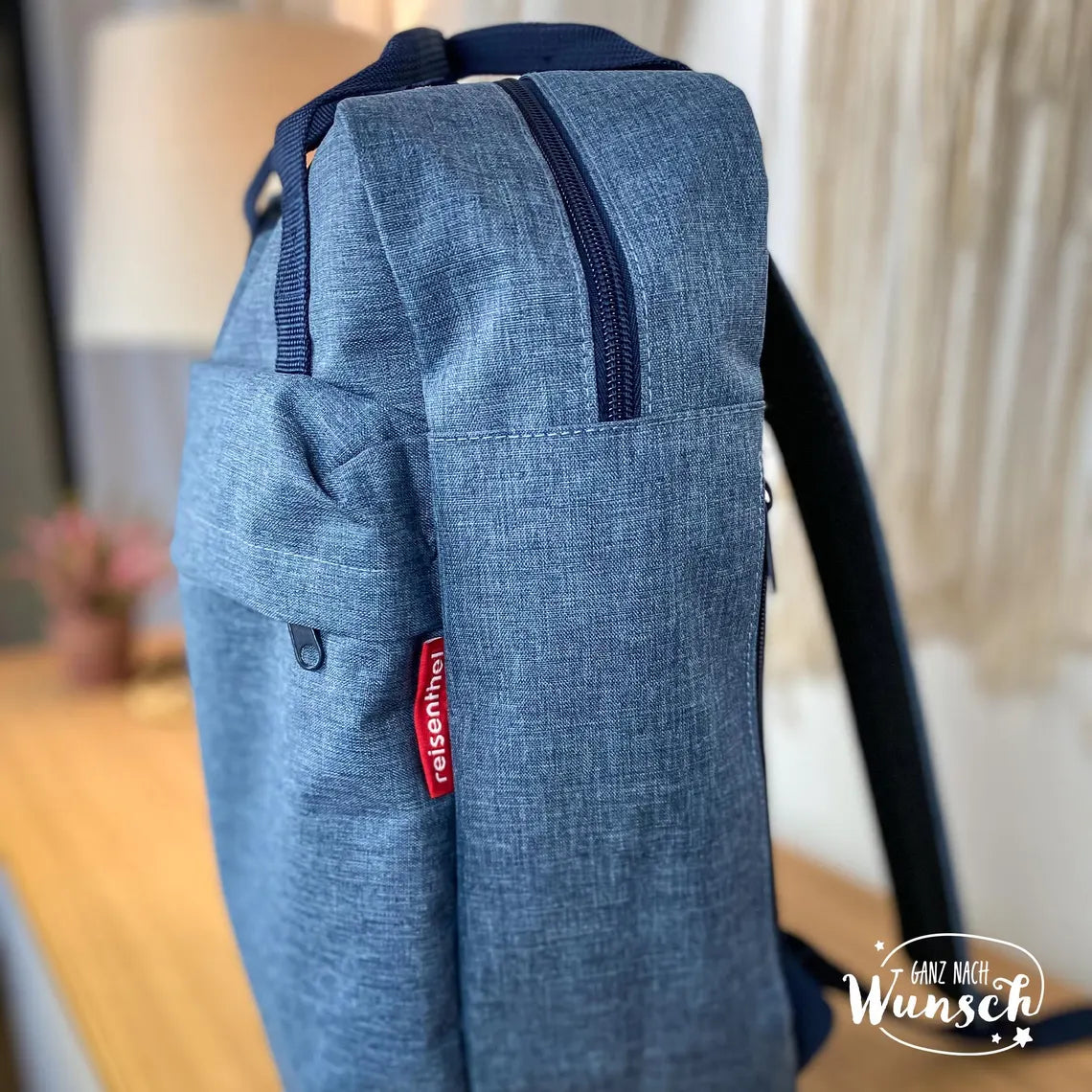 Personalisierter Reisenthel Rucksack mit Blumenkranz, Initialen, Buchstabe, Geschenk für Mama, Freundin, Geschenk zum Muttertag, Geburtstag