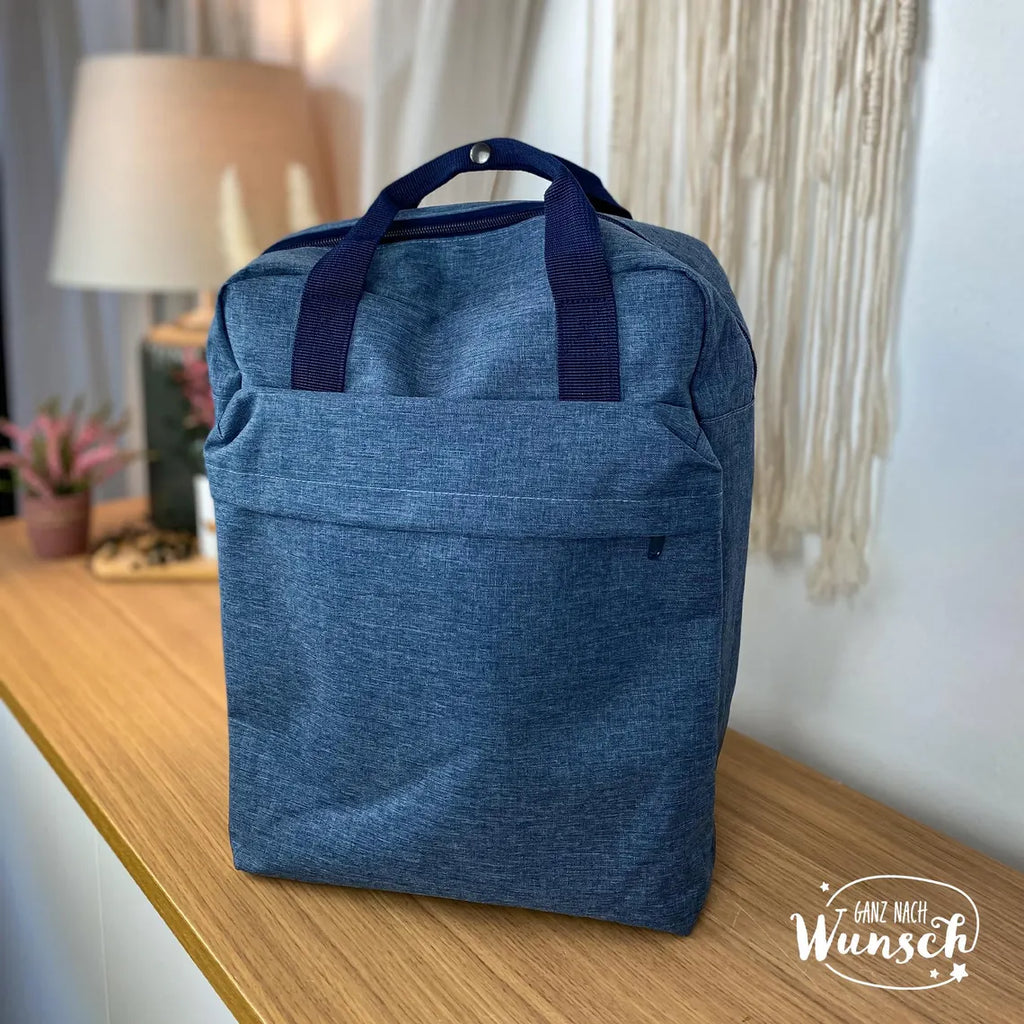 Personalisierter Reisenthel Rucksack mit Blumenkranz, Initialen, Buchstabe, Geschenk für Mama, Freundin, Geschenk zum Muttertag, Geburtstag