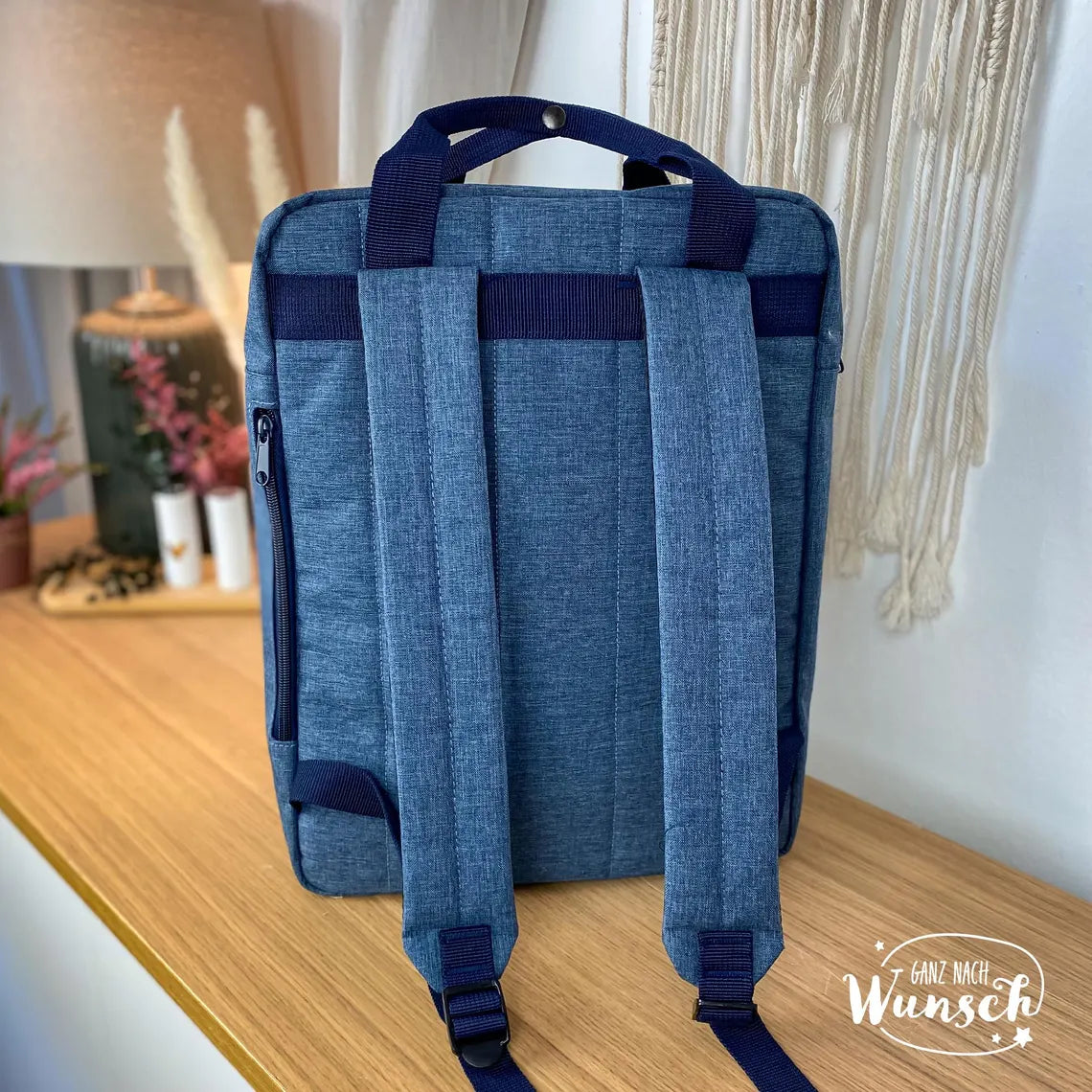 Personalisierter Reisenthel Rucksack mit Blumenkranz, Initialen, Buchstabe, Geschenk für Mama, Freundin, Geschenk zum Muttertag, Geburtstag
