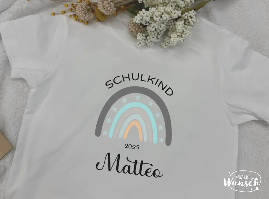 Kids Shirt - Schulkind+Regenbogen | Leoprint | Einschulung Geschenk | Erste Klasse | 100% Baumwolle | Personalisierbar | Schulkind | Leo