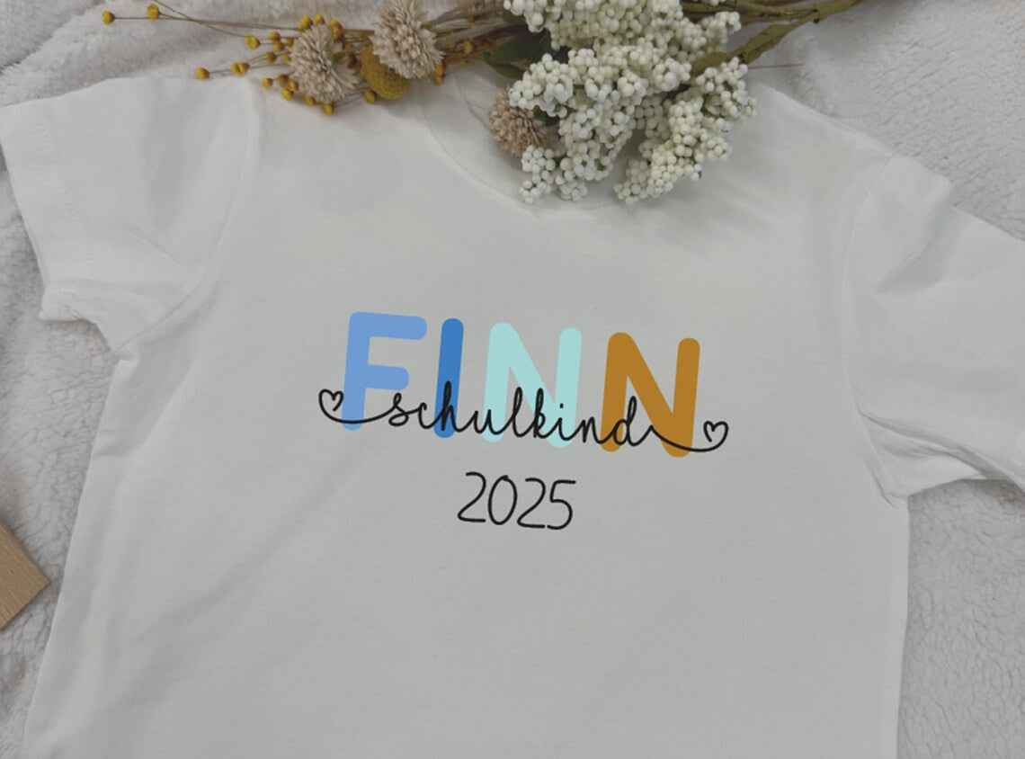 Kids Shirt - Schulkind | Name | Einschulung Geschenk | Erste Klasse | 100% Baumwolle | Personalisierbar | Schulkind | Rosa | Blau