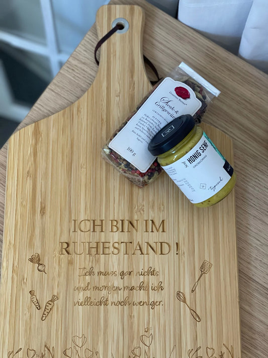 Schneidebrett mit Gravur | Rentner | Rentnerin | Brotbrett | Holzbrett | Geschenk zum Ruhestand | Arbeitskollege | Opa | Renteneinstieg