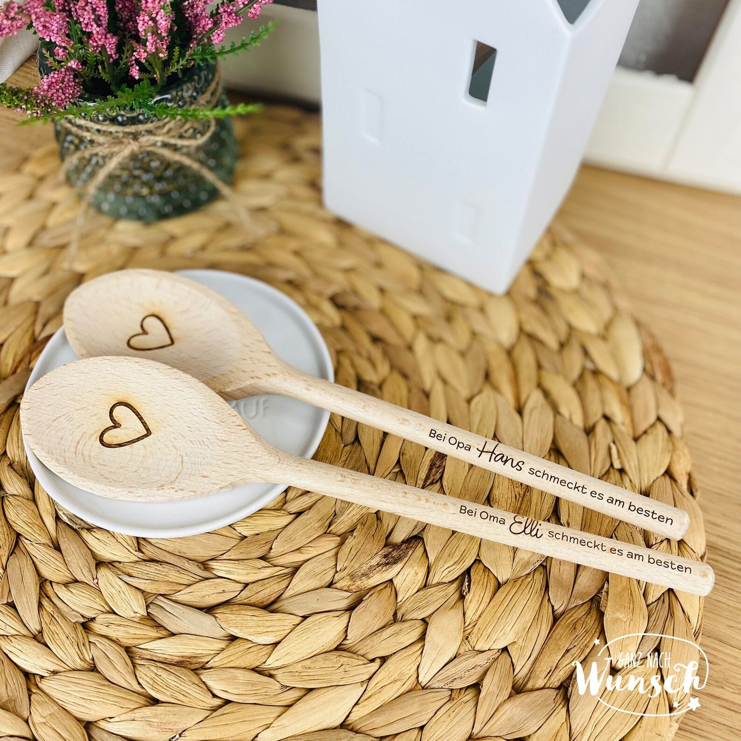 Personalisierter Kochlöffel aus Holz mit Gravur: Bei Oma/Opa schmeckts am besten!