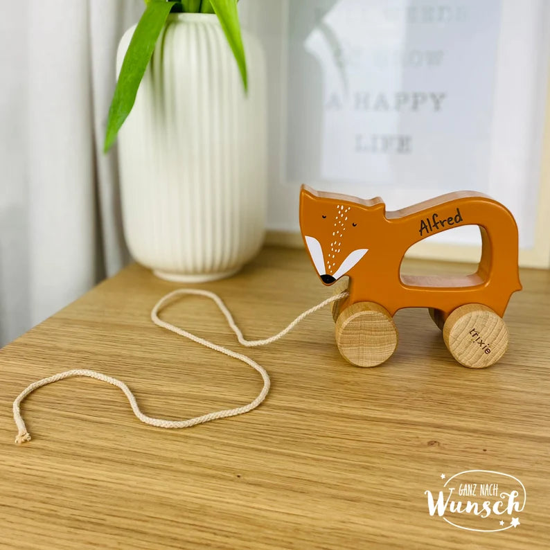 Trixie Holzspielzeug mit Namen Personalisiertes Spielzeug Geschenk zur Geburt Taufe Babyparty Geburtstag Kindergarten Patengeschenk