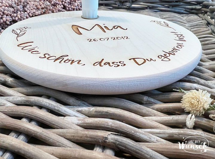 Geburtstags-Holzscheibe mit Name und Datum