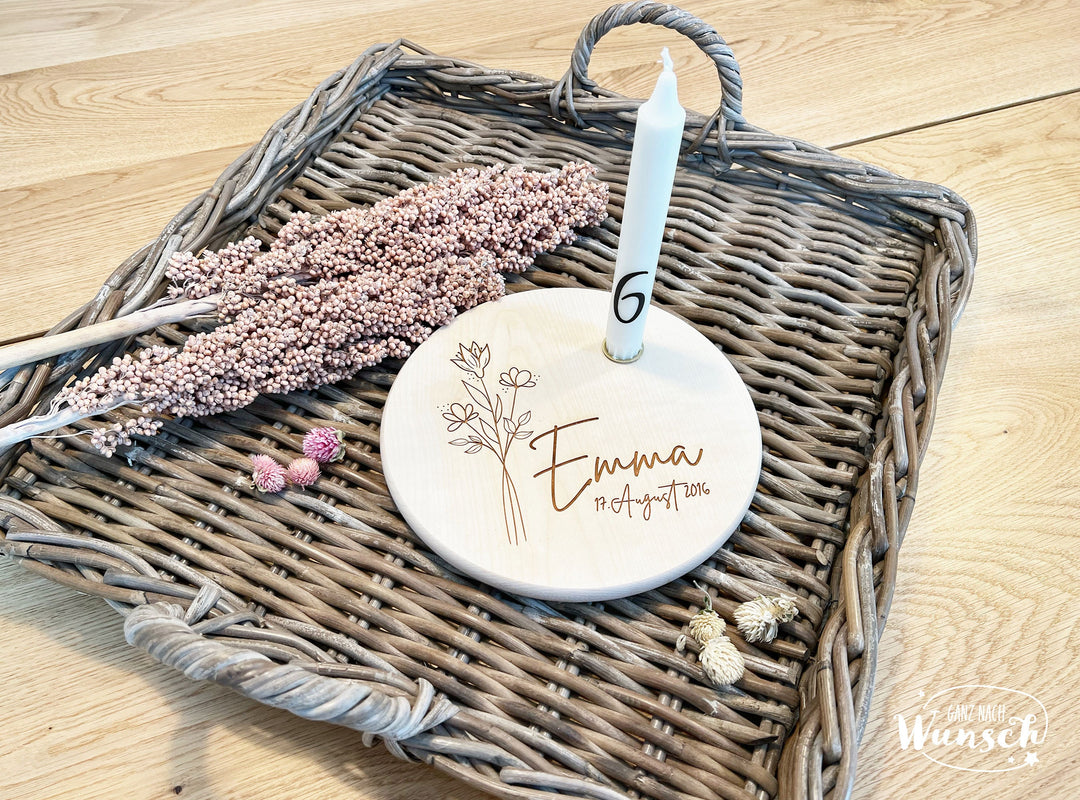 Geburtstagskerze mit personalisierter Holzscheibe