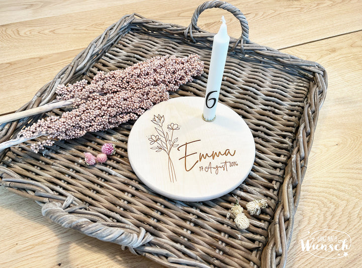 Geburtstagskerze mit personalisierter Holzscheibe