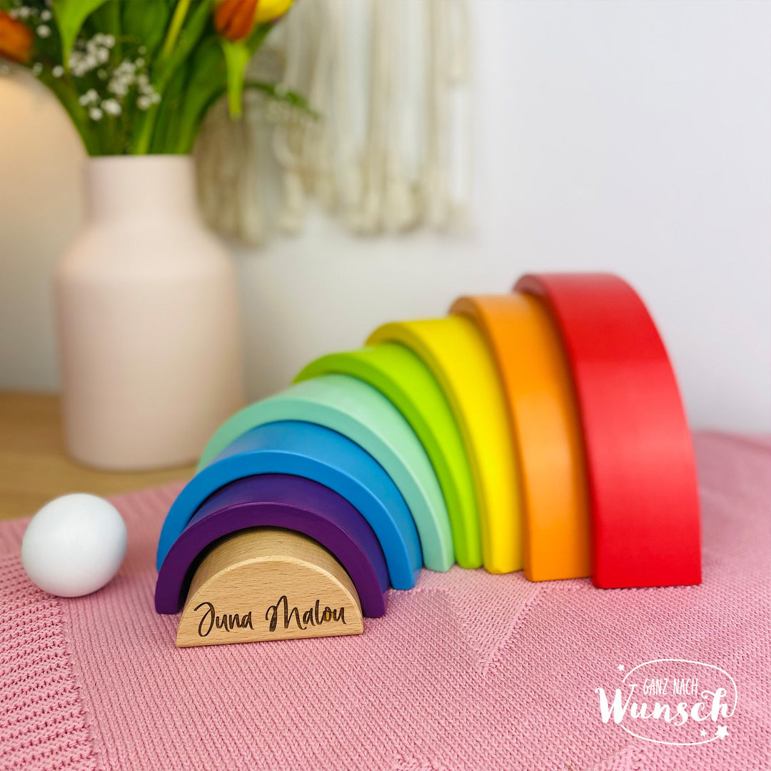 Holzregenbogen zur Taufe mit Namensgravur