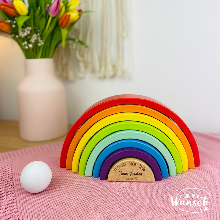 Holzregenbogen zur Taufe mit Namensgravur