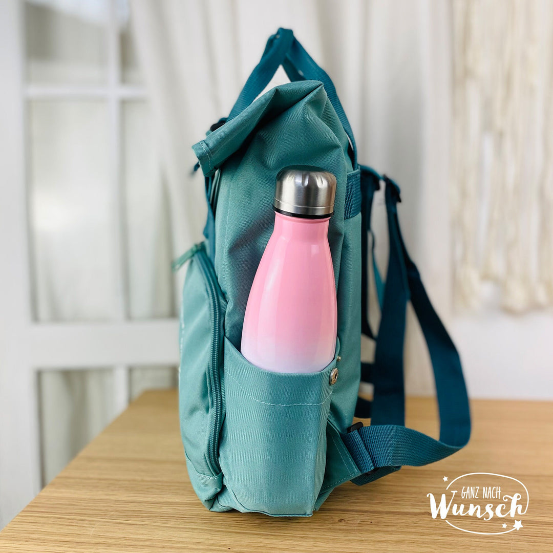 Bestickter Rolltop-Rucksack mit Stadt und Koordinaten