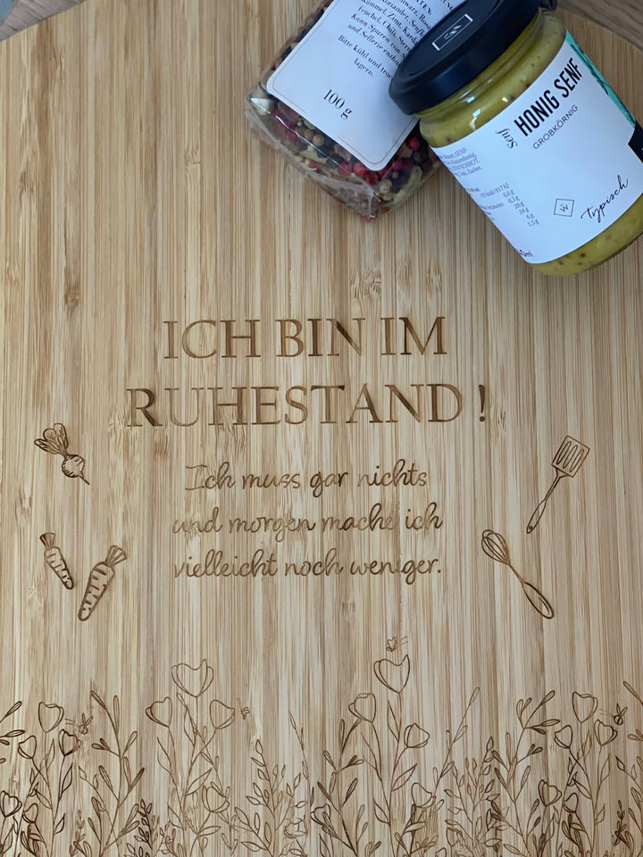 Schneidebrett „Rentner/Rentnerin“ mit Gravur