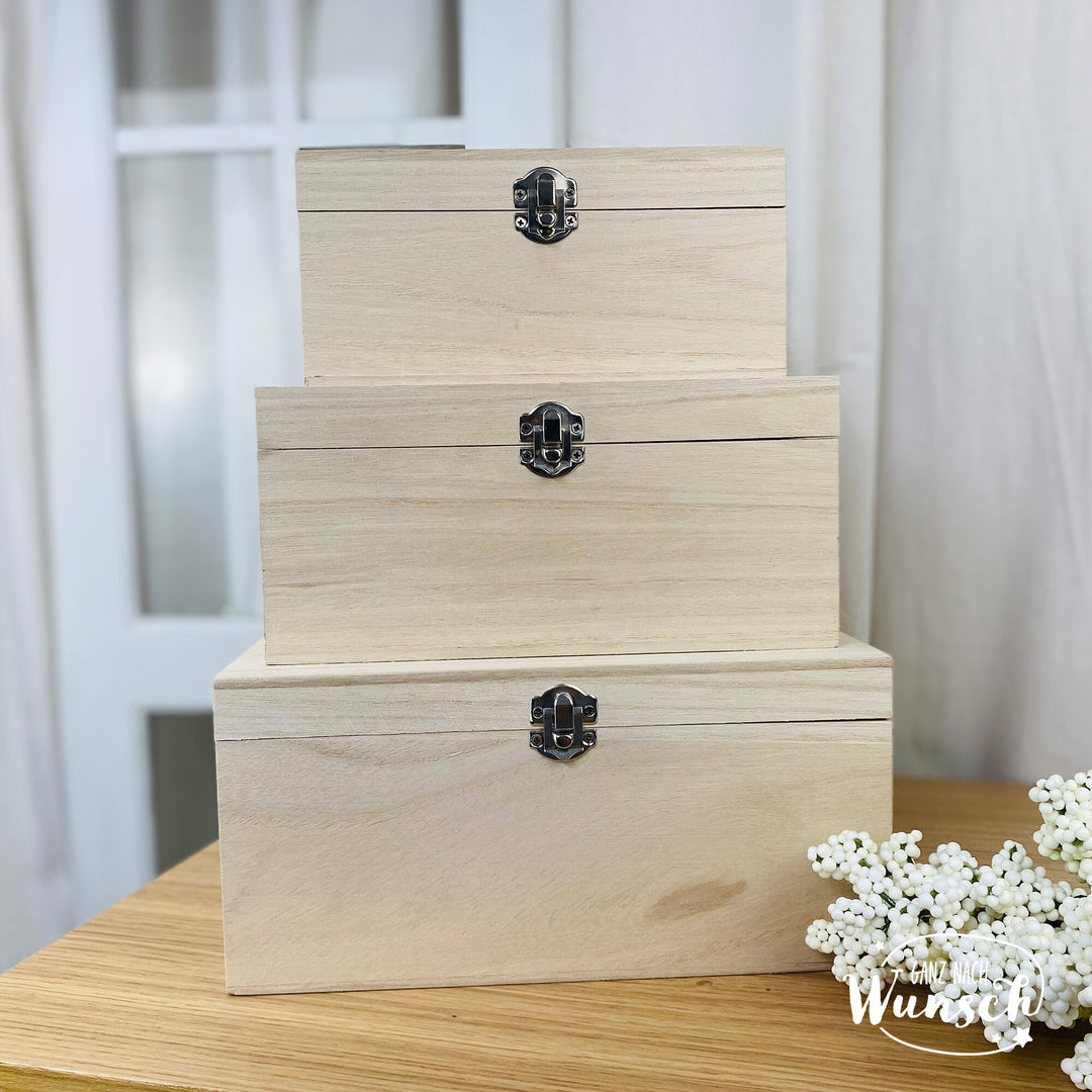 Holzkiste zur Hochzeit – florale oder maritime Gravur