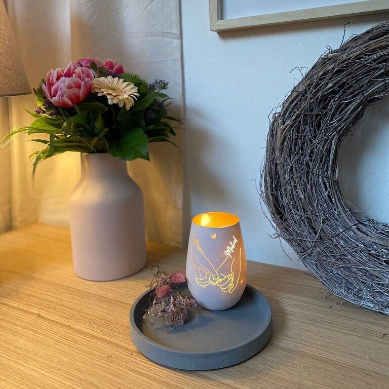 Windlicht „Hände der Liebe“ aus Kristallglas