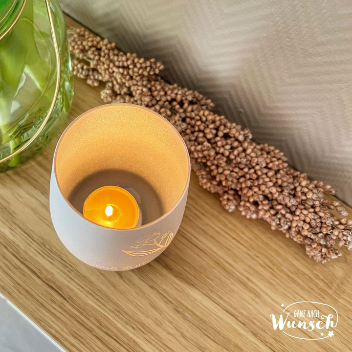 Geburtstags-Windlicht mit floralem Motiv und Gravur