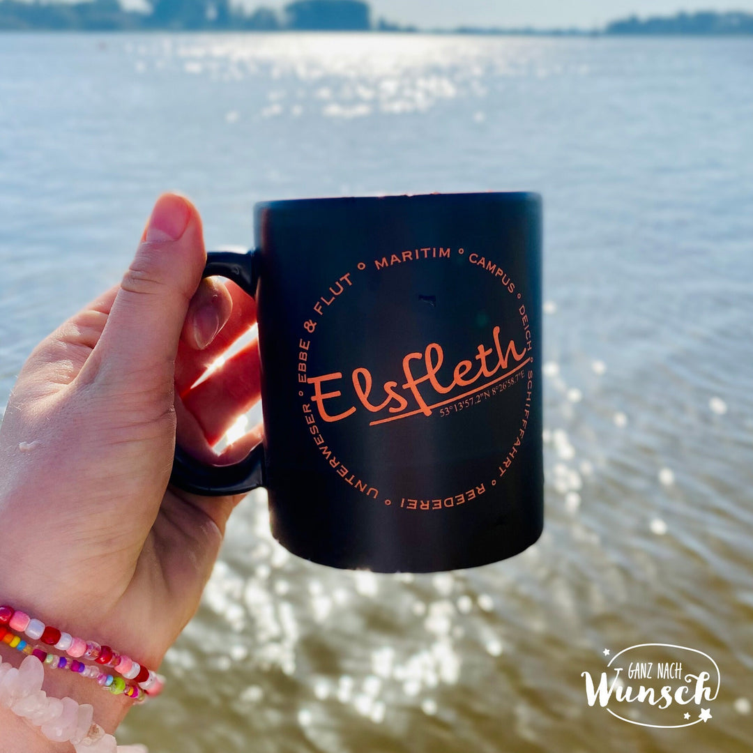 Keramiktasse mit Koordinaten-Gravur