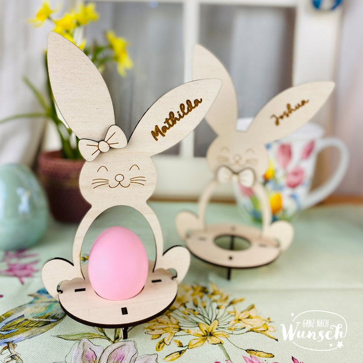Eierbecher „Hase“ aus Holz mit Namen