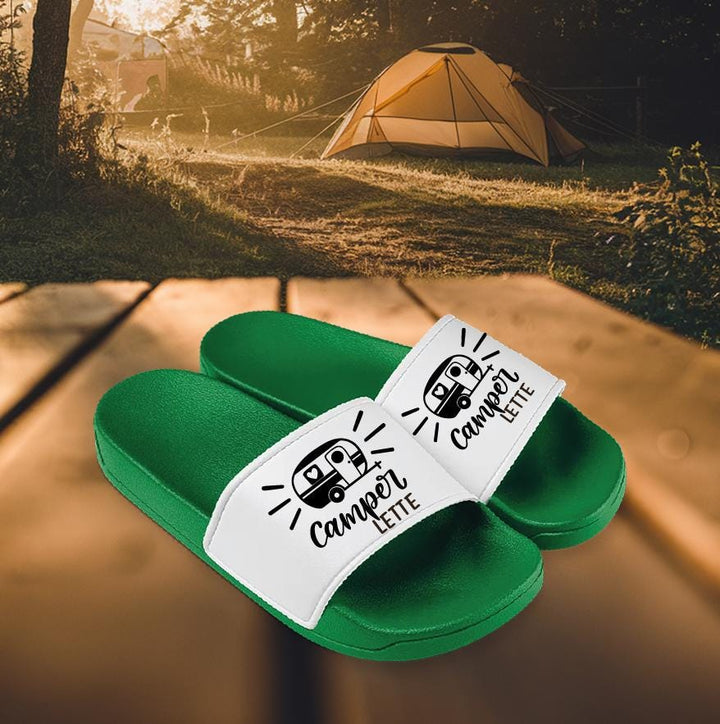 Badelatschen „Camper-Lette“ – Camping Slides mit Schriftzug