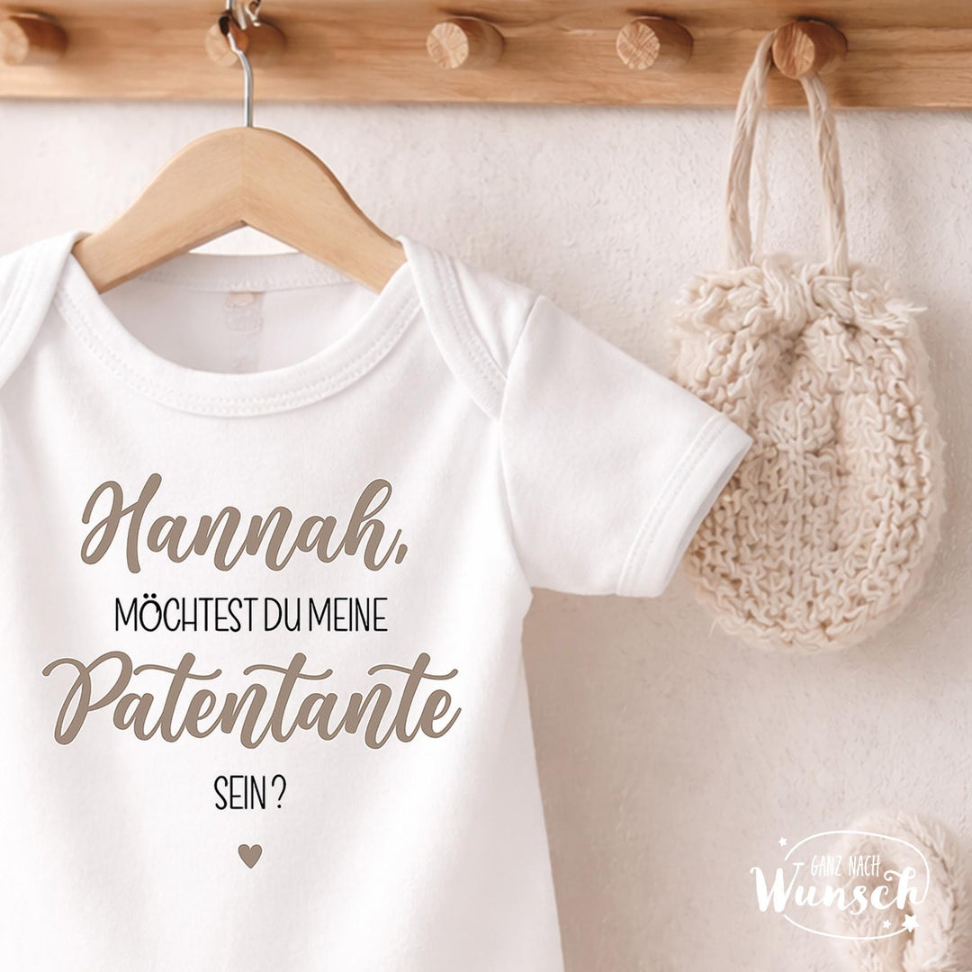 Babybody mit Patenschaftsfrage