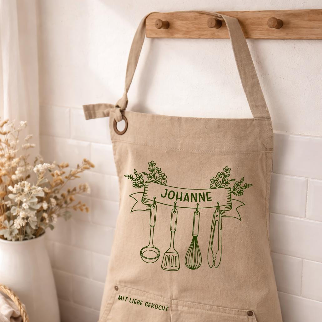 Schürze „Mit Liebe gekocht“ mit Namen