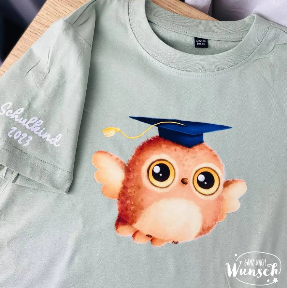 Schulkind-T-Shirt mit Eule und Namen