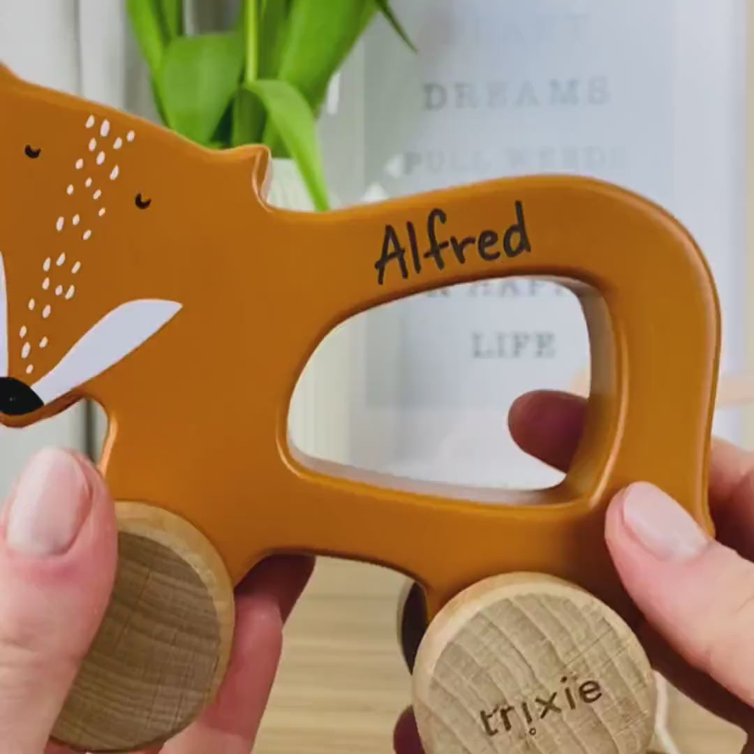 Trixie Holzspielzeug mit Namen Personalisiertes Spielzeug Geschenk zur Geburt Taufe Babyparty Geburtstag Kindergarten Patengeschenk
