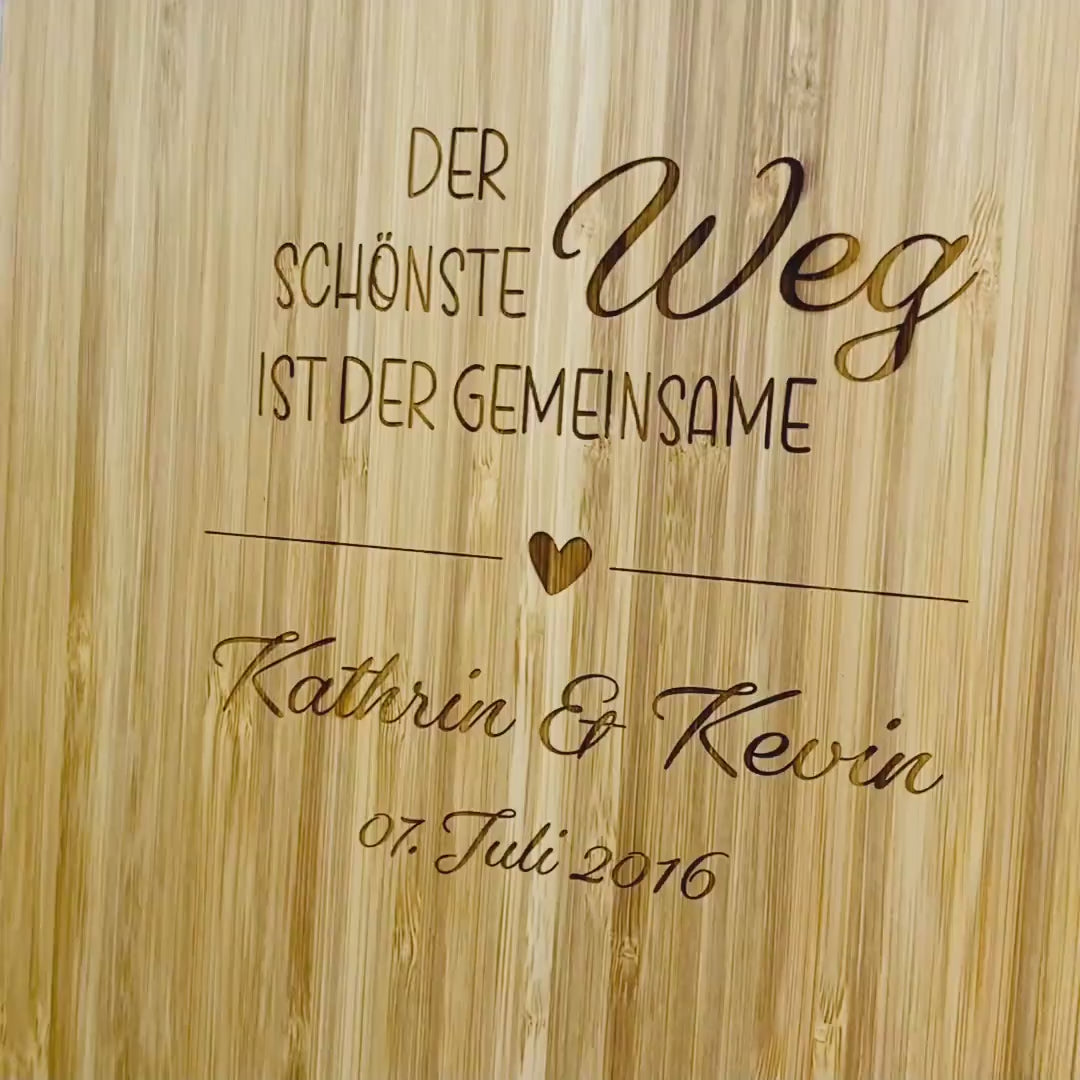 Schneidebrett mit Gravur | Brotbrett | Holzbrett | Geschenk zum Muttertag | Mama | Küchenhelfer | Bambus | Servierbrett
