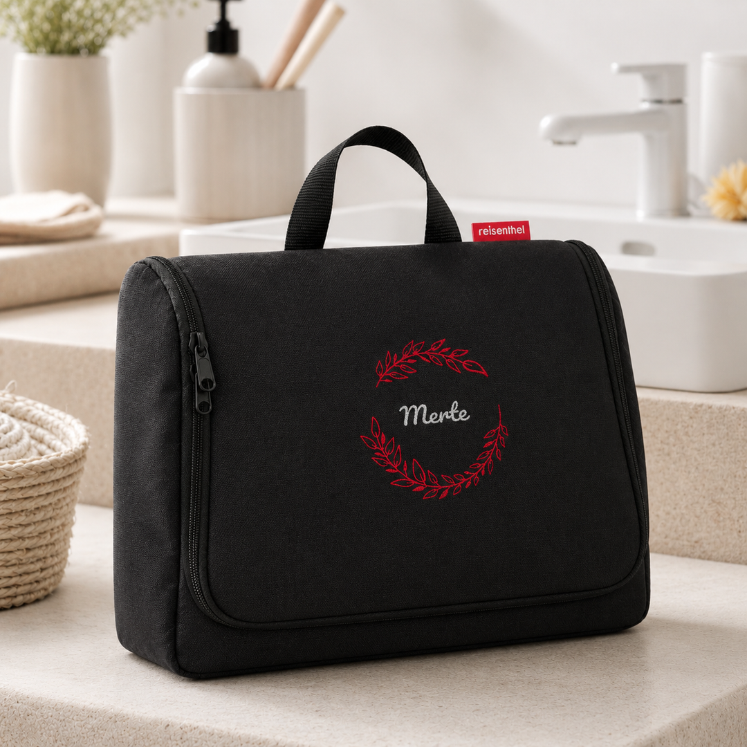 Reisenthel Toiletbag XL personalisiert – Blätterkranz mit Namen